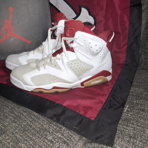  Nike Air Jordan VI 6 Retro Alternate White Grey Red - Picture 4 of 9
